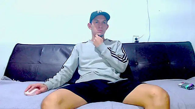 Snapshot of meridandwither chatting on December 4, 10:13 am meridandwither online show from December 4, 10:13 am