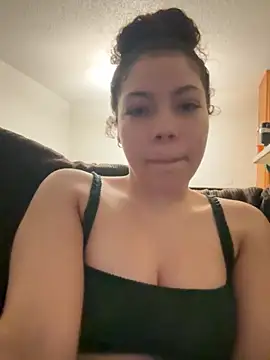 ladylavish online show from April 4, 9:29 am