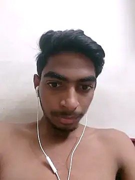 biggboyzz online show from December 13, 11:45 am