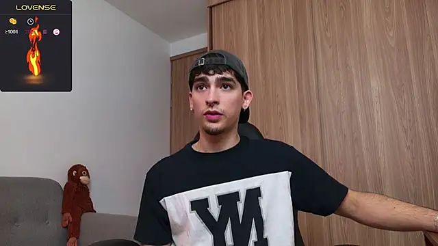 Snapshot of zenn_rush1 chatting on December 17, 11:17 am zenn rush1 online show from December 17, 11:17 am