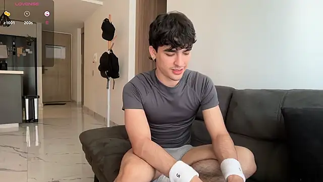 Snapshot of zenn_rush1 chatting on October 2, 1:40 pm zenn rush1 online show from October 2, 1:40 pm