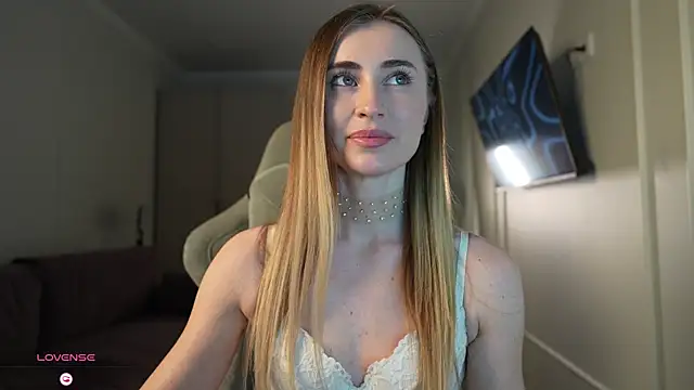 Coconutkittyy online show from October 26, 3:29 pm