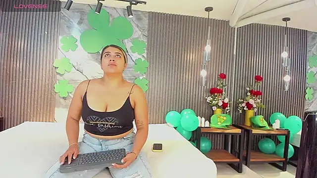 julietha taylor online show from March 18, 1:20 am