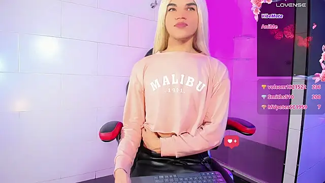 Gabyqueen70 online show from January 26, 3:27 am