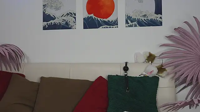 Snapshot of tiffannyjons chatting on December 10, 6:17 pm tiffannyjons online show from December 10, 6:17 pm