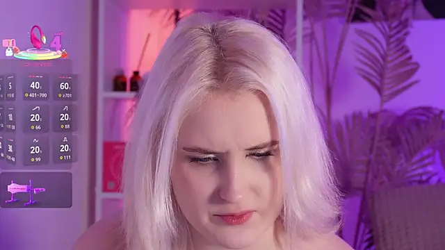 Snapshot of tiffannyjons chatting on December 2, 6:03 pm tiffannyjons online show from December 2, 6:03 pm