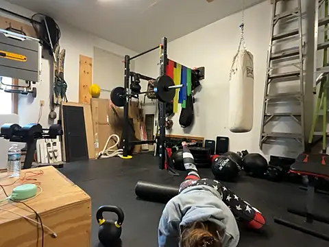 Snapshot of MissSwitch chatting on December 20, 5:29 pm MissSwitch online show from December 20, 5:29 pm