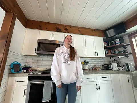 Snapshot of MissSwitch chatting on January 24, 7:49 pm MissSwitch online show from January 24, 7:49 pm