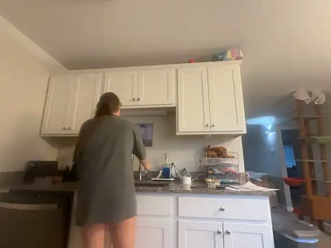 Snapshot of MissSwitch chatting on September 26, 11:25 am MissSwitch online show from September 26, 11:25 am