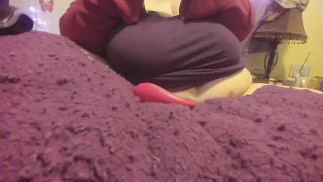 Alli Kat online show from February 11, 7:59 pm