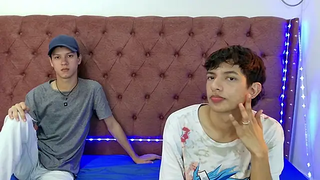 boys yourparty online show from December 21, 1:42 pm