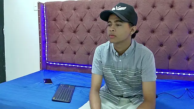 boys yourparty online show from February 12, 1:16 pm