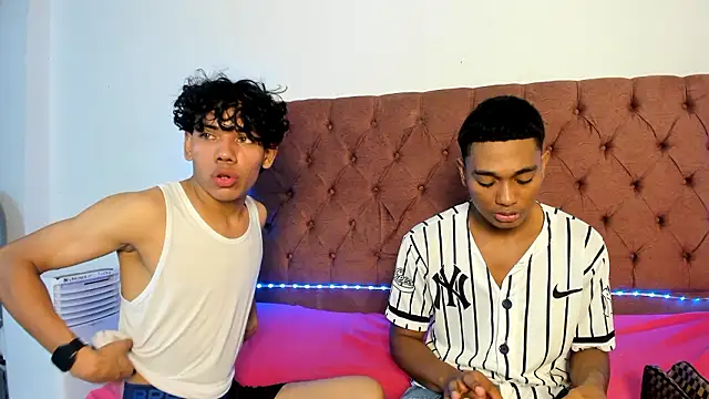 boys yourparty online show from February 1, 1:04 am