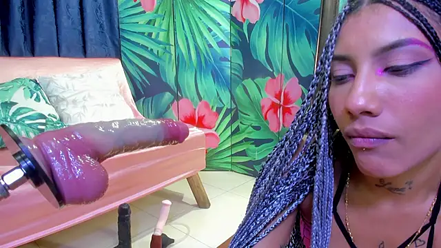 Mieldeluna online show from November 9, 5:28 am