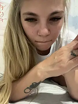 PEACHY439 online show from February 20, 4:28 am