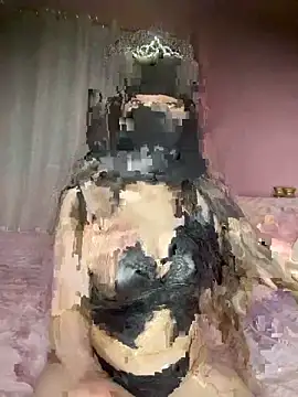 Snapshot of tia47 chatting on October 7, 9:12 pm tia47 online show from October 7, 9:12 pm