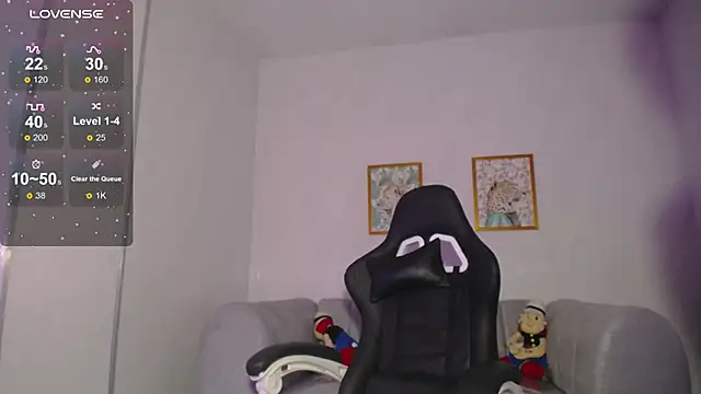 Snapshot of _ella_b chatting on January 15, 7:26 am ella b online show from January 15, 7:26 am