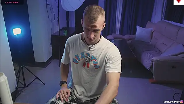 mickeypict online show from January 11, 12:26 am