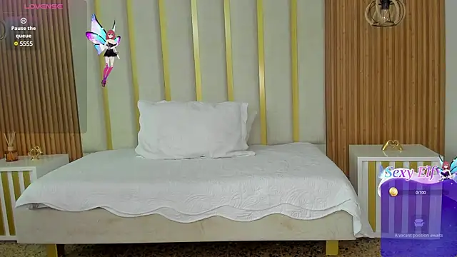 Snapshot of love_mommy chatting on February 23, 7:17 pm love mommy online show from February 23, 7:17 pm