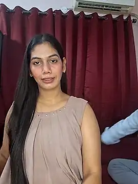 Garima G online show from December 1, 4:45 pm