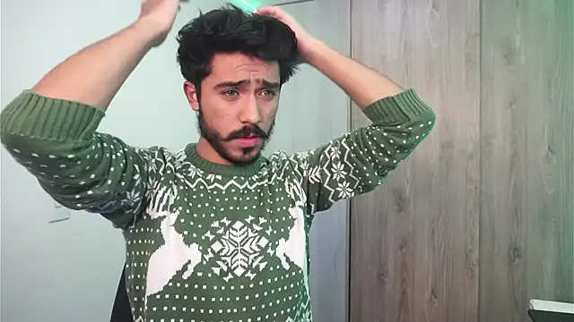 Snapshot of dam0n_fr0st chatting on December 2, 10:23 pm dam0n fr0st online show from December 2, 10:23 pm