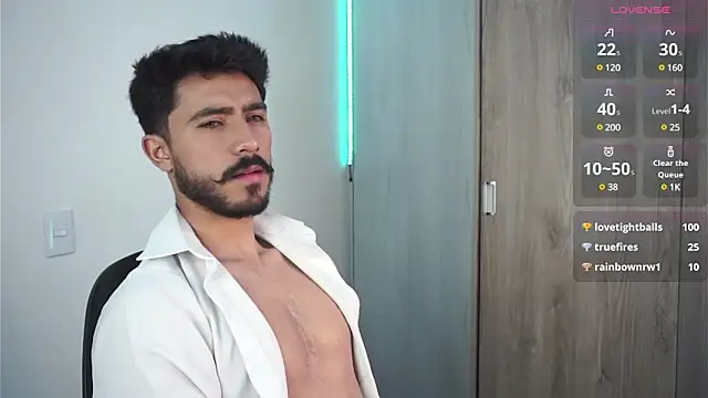 Snapshot of dam0n_fr0st chatting on December 14, 1:39 am dam0n fr0st online show from December 14, 1:39 am