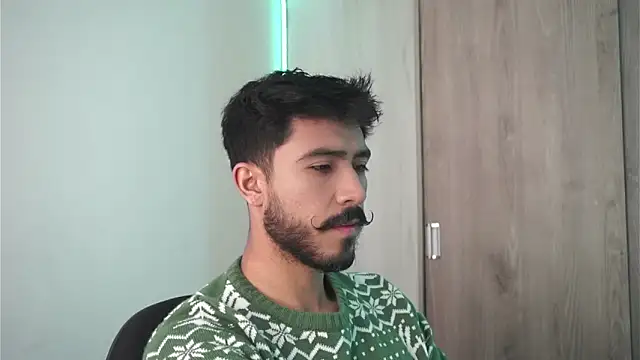 Snapshot of dam0n_fr0st chatting on December 15, 8:58 pm dam0n fr0st online show from December 15, 8:58 pm