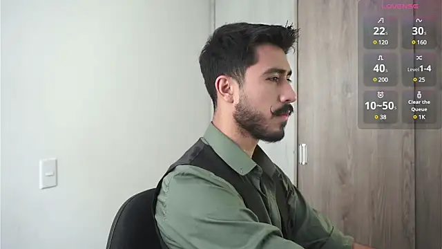 Snapshot of dam0n_fr0st chatting on December 19, 3:19 pm dam0n fr0st online show from December 19, 3:19 pm