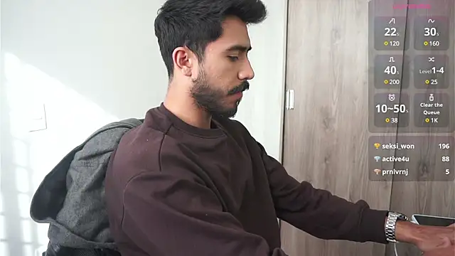 Snapshot of dam0n_fr0st chatting on December 26, 1:10 pm dam0n fr0st online show from December 26, 1:10 pm