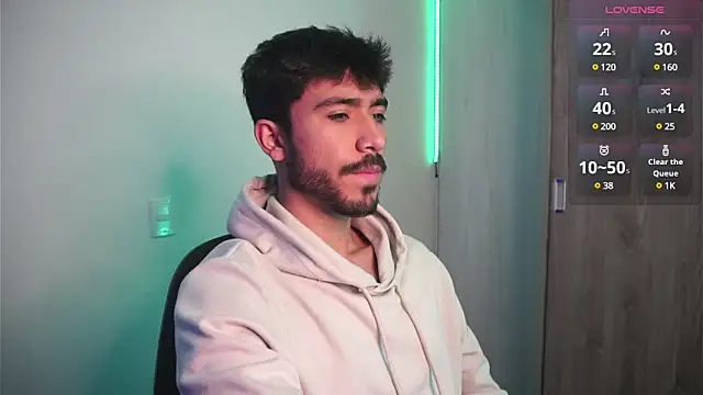 Snapshot of dam0n_fr0st chatting on December 28, 3:48 pm dam0n fr0st online show from December 28, 3:48 pm