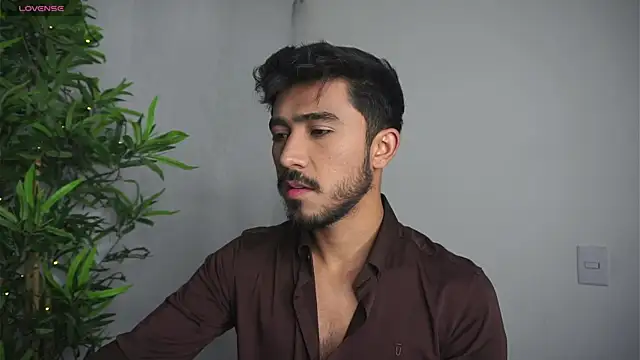 Snapshot of dam0n_fr0st chatting on March 20, 9:56 pm dam0n fr0st online show from March 20, 9:56 pm