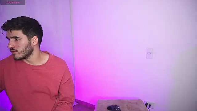 Snapshot of dam0n_fr0st chatting on September 24, 10:13 pm dam0n fr0st online show from September 24, 10:13 pm