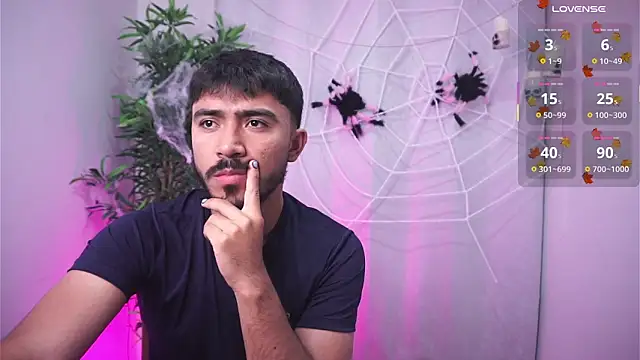 Snapshot of dam0n_fr0st chatting on October 25, 10:37 pm dam0n fr0st online show from October 25, 10:37 pm