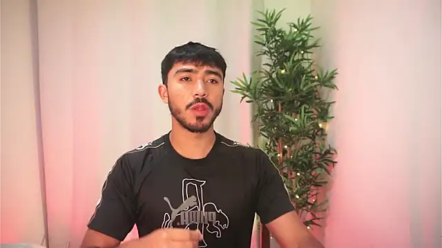 Snapshot of dam0n_fr0st chatting on November 6, 8:43 pm dam0n fr0st online show from November 6, 8:43 pm