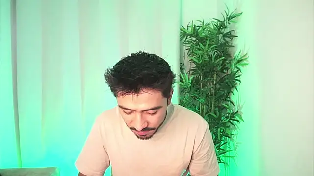 dam0n fr0st online show from April 10, 9:30 pm