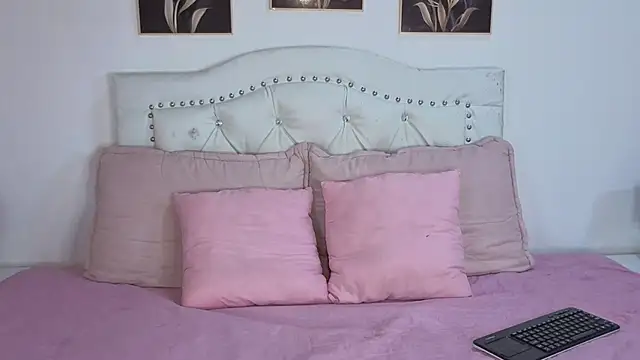 AnneGagner online show from September 14, 6:51 pm