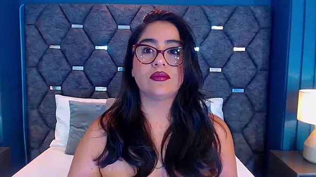 Snapshot of DevonPiers chatting on September 11, 12:05 pm DevonPiers online show from September 11, 12:05 pm