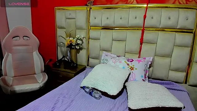 stripcharming  online show from September 9, 2:49 pm