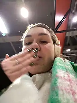 SuzieMurray online show from March 7, 8:23 am