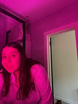 SuzieMurray online show from May 15, 8:21 am