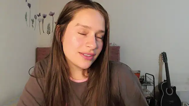 Snapshot of Serenity chatting on February 12, 1:11 am Serenity online show from February 12, 1:11 am