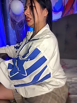 Im Little online show from October 21, 3:40 am