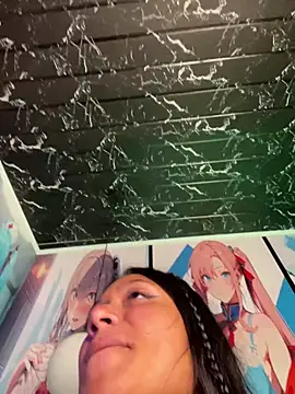 Im Little online show from December 5, 3:26 am