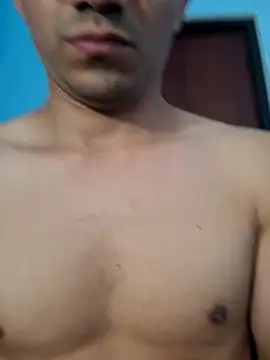 Snapshot of charlesss19 chatting on November 4, 10:53 pm charlesss19 online show from November 4, 10:53 pm