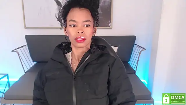 Snapshot of Shenna_brunette_ chatting on January 27, 1:09 pm Shenna brunette online show from January 27, 1:09 pm