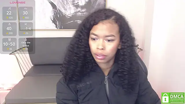 Snapshot of Shenna_brunette_ chatting on February 12, 1:06 pm Shenna brunette online show from February 12, 1:06 pm