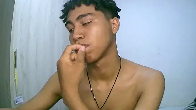 sexy diamante  online show from November 5, 12:10 am