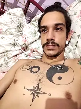 gatobranco001 online show from March 2, 5:12 am