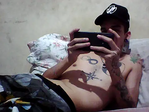 gatobranco001 online show from March 19, 6:03 am