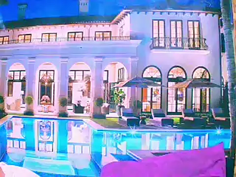 EbonyHotBuns online show from September 30, 9:20 pm